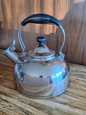 Chantal Stainless Steel Whistling Tea Kettle with Black Handle and Knob
